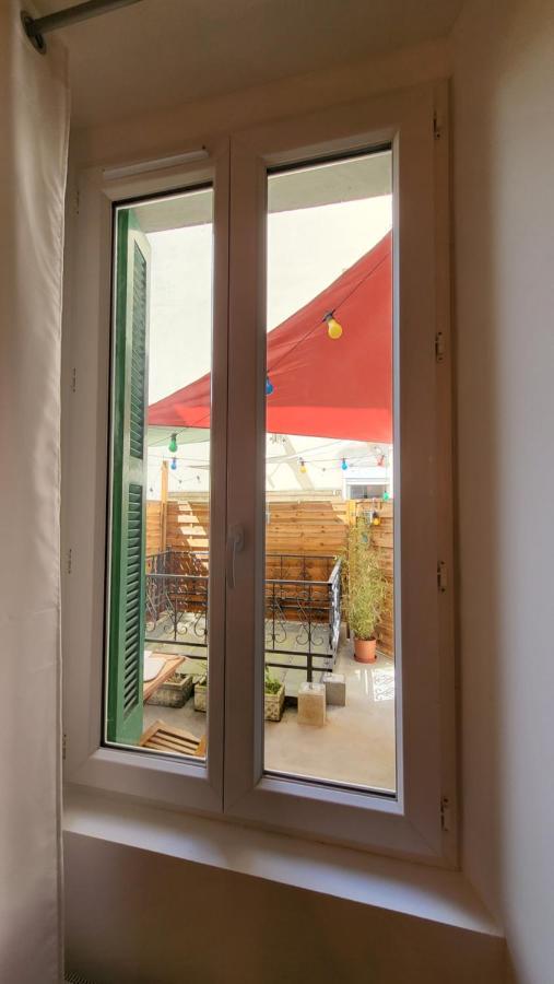 Escapade A Lourdes Dans Beau T2 Avec Terrasse - Proche Gare Et Centre Ville Dış mekan fotoğraf