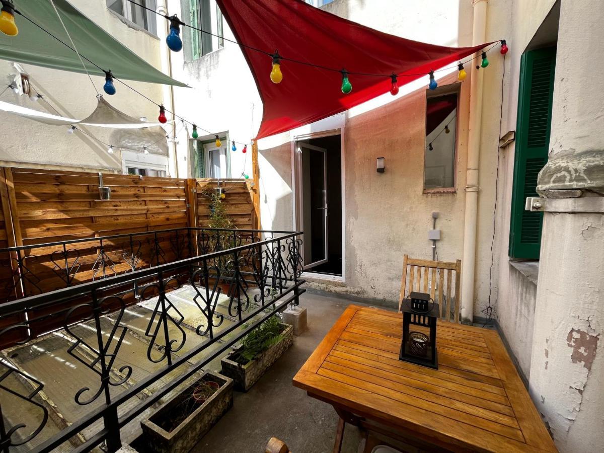 Escapade A Lourdes Dans Beau T2 Avec Terrasse - Proche Gare Et Centre Ville Dış mekan fotoğraf